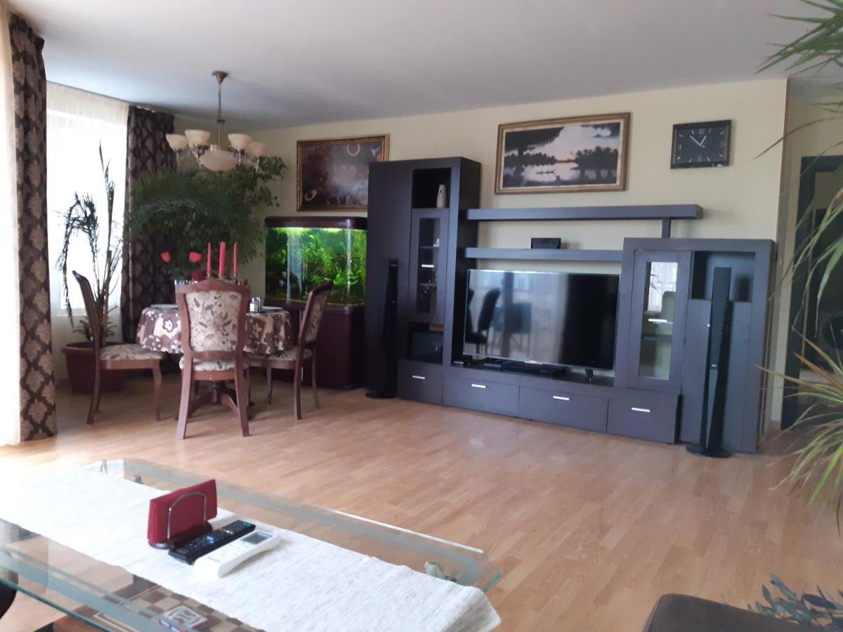 Nish 7 Veliko Tarnovo Exterior foto