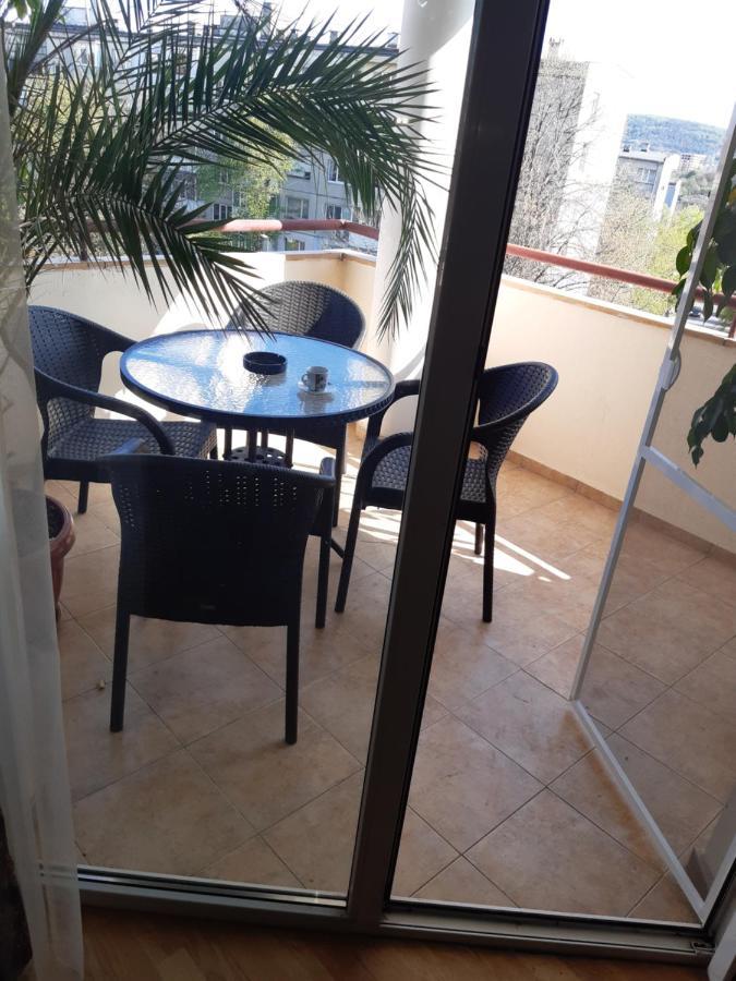 Nish 7 Veliko Tarnovo Exterior foto