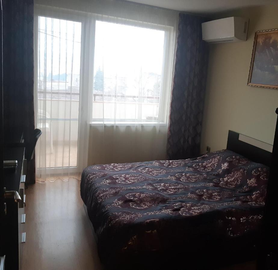 Nish 7 Veliko Tarnovo Exterior foto